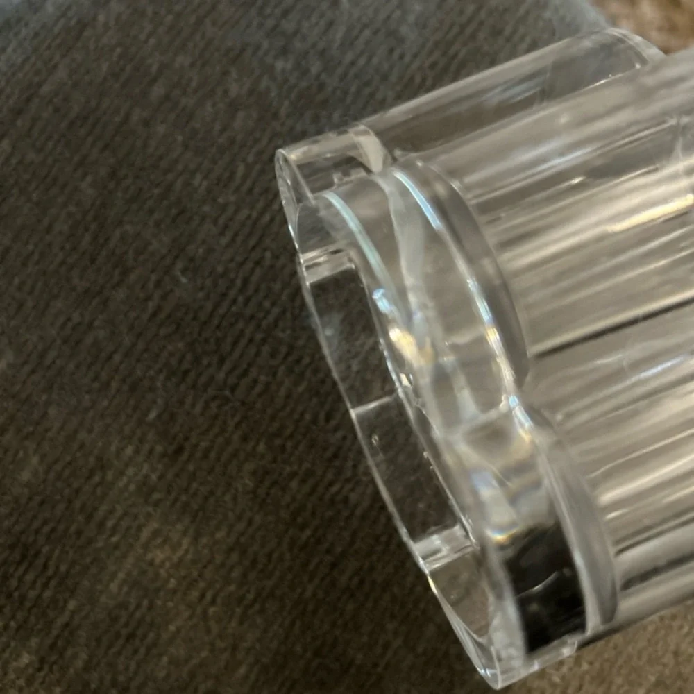 Clear Flower-Shaped lipstick and lipliners organizer